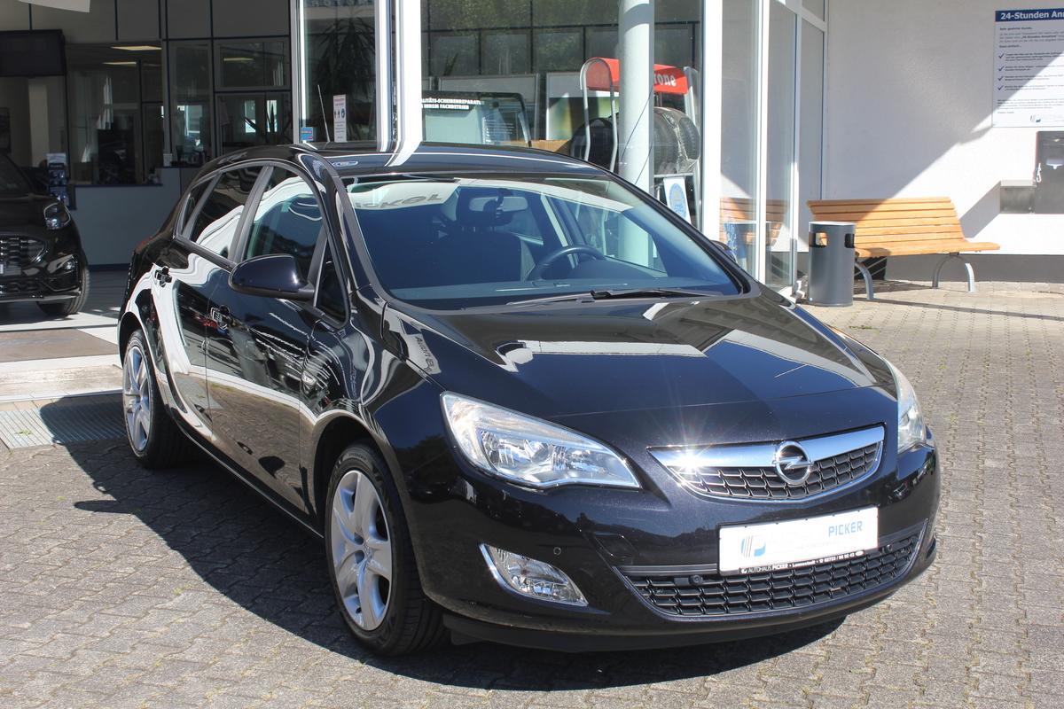 Opel Astra J 1.4 Turbo Design Edition 