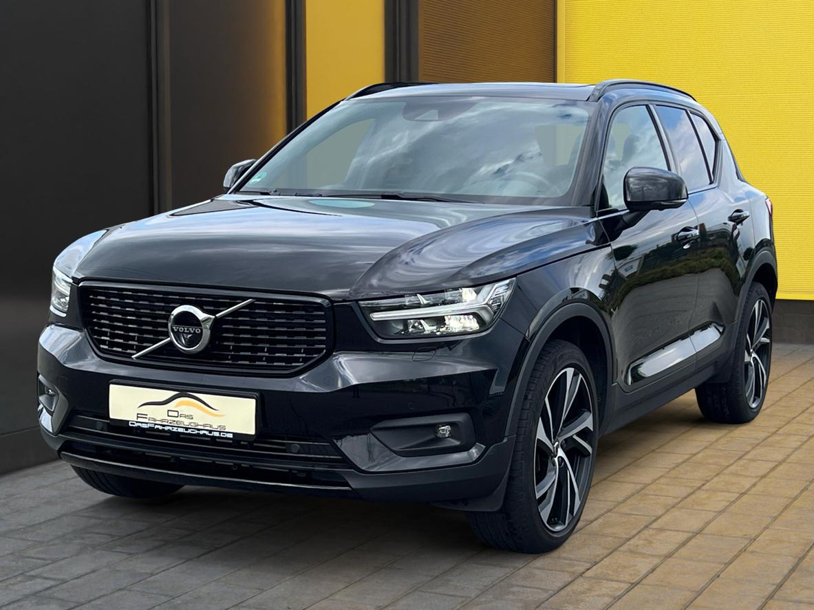 Volvo XC40 D4 R-Design+AHK+Pano+ACC+AWD+LED