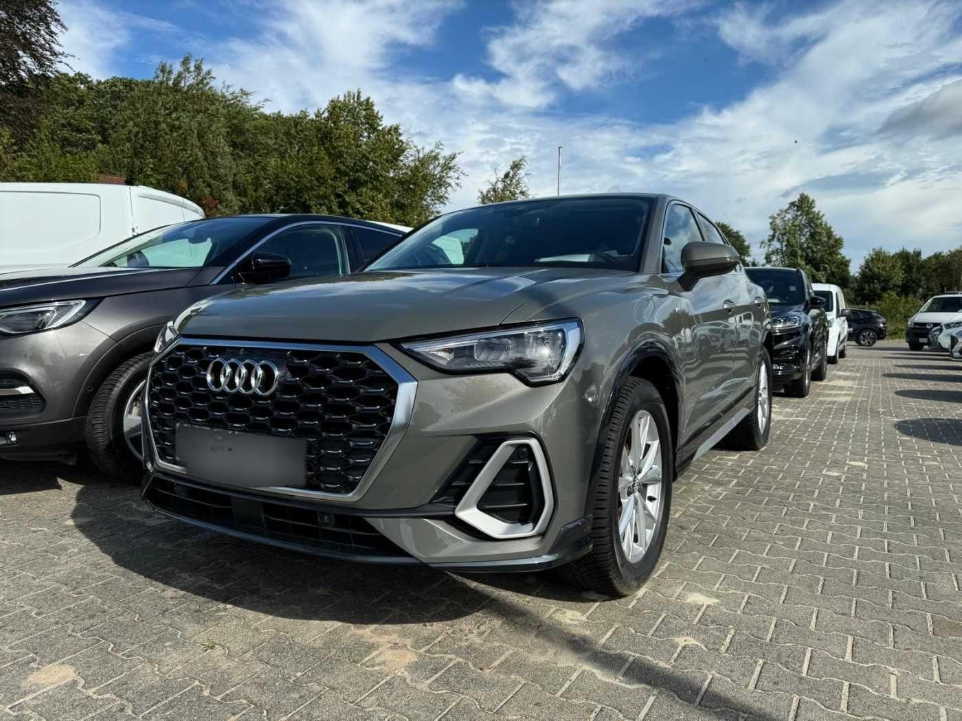 AUDI Q3 Sportback TFSI S line